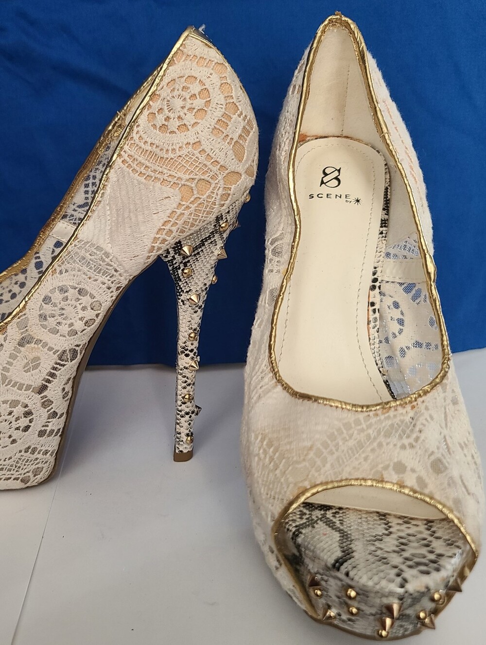 Scene Weaver White Lace Peep-Toe Stiletto Heels with Gold Trim
